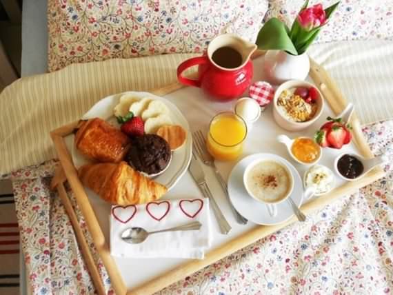 Valentine's Day Breakfast In Bed Ideas , Valentine's Day , Breakfast In Bed Ideas , Valentine's Day Breakfast , Breakfast