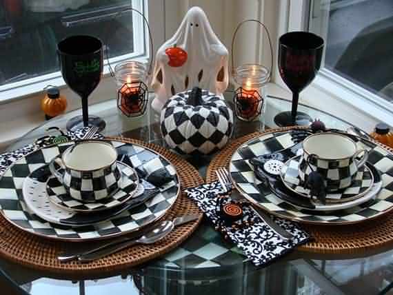 Tips To Set Your Halloween Table , Set Your Halloween Table , Halloween Table , Tips To Set Your Halloween , Table , Halloween