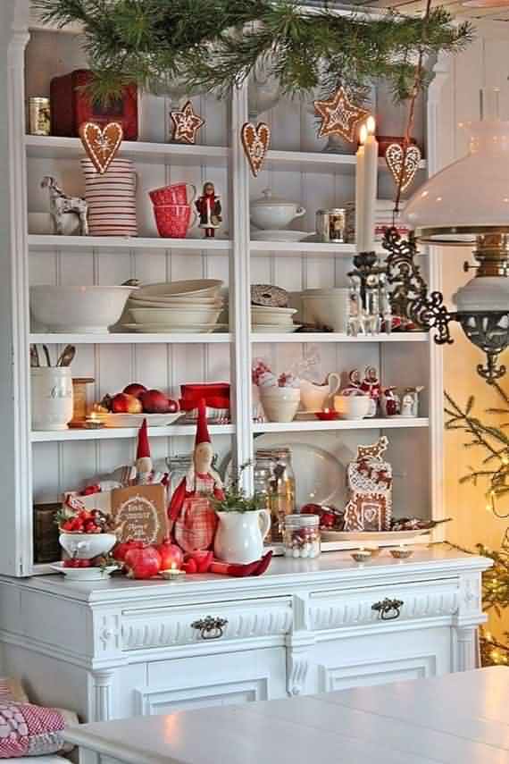 75 Cozy Christmas Kitchen Décor Ideas - DigsDigs