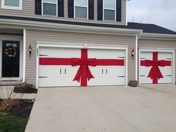 Decorating Your Garage For Christmas , Decorating Your Garage , Christmas , Garage