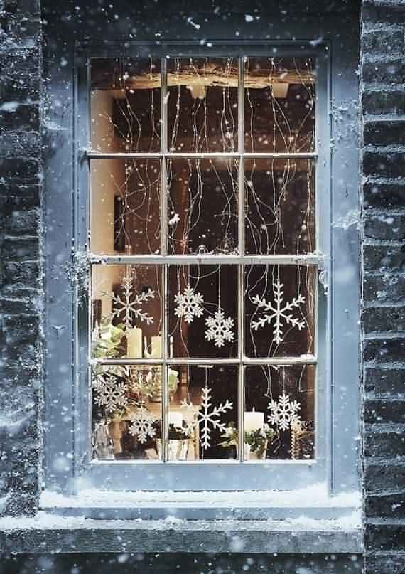 Stunning Christmas window decorations ideas , Stunning Christmas window decorations , Stunning Christmas window , Christmas window decorations ideas , Christmas window , Christmas , window