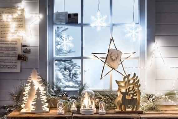 Stunning Christmas window decorations ideas , Stunning Christmas window decorations , Stunning Christmas window , Christmas window decorations ideas , Christmas window , Christmas , window