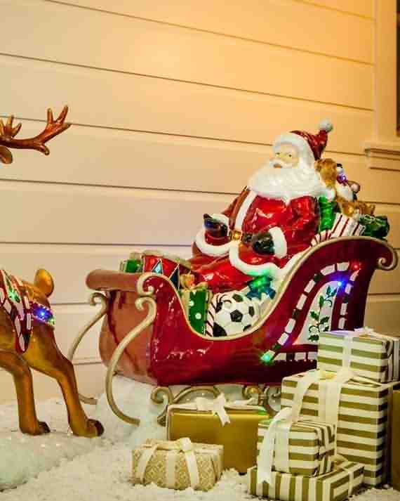 Best Christmas Sleigh Decor Ideas, Christmas Sleigh Decor Ideas, Christmas Sleigh, Christmas Sleigh Decor 