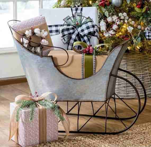 Best Christmas Sleigh Decor Ideas, Christmas Sleigh Decor Ideas, Christmas Sleigh, Christmas Sleigh Decor 